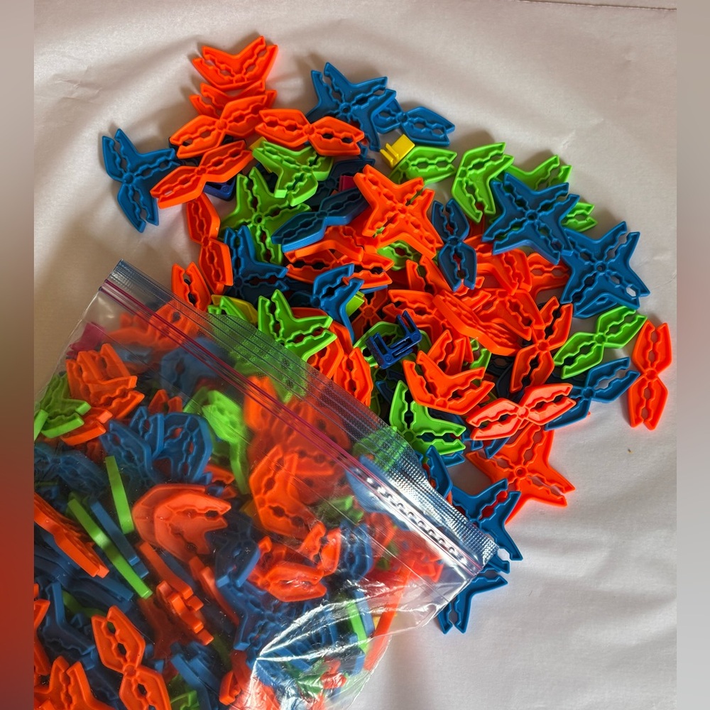 Box Lox cardboard clips builders connector set by Atwood toys
